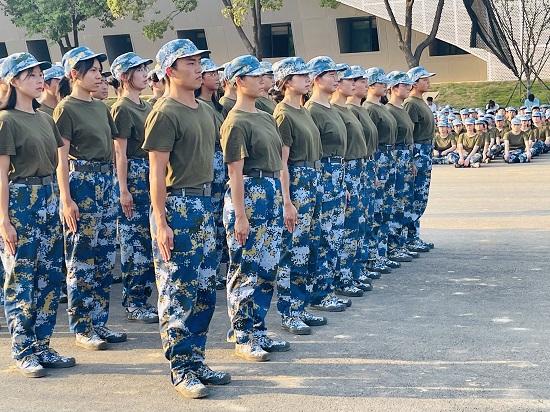 说明: C:\Users\Administrator\Desktop\永利yl23411集团2022级新生军训圆满结束2022.10.8\永利yl23411集团2022级新生军训圆满结束2022.10.8\2.jpg