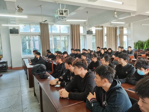 说明: C:\Users\Administrator\Desktop\永利yl23411集团“青马工程”第一期大学生骨干培训班开班2021.11.12\永利yl23411集团“青马工程”第一期大学生骨干培训班开班2021.11.12\3.jpg