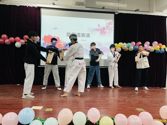 说明: C:\Users\Administrator\Desktop\永利yl23411集团举办2021年迎新文艺表演大赛2021.12.15\永利yl23411集团举办2021年迎新文艺表演大赛2021.12.15\3.jpg