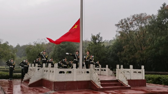 说明: C:\Users\Administrator\Desktop\永利yl23411集团举行升国旗仪式\永利yl23411集团举行升国旗仪式\06c8a967751fb4da50adaac1e8e2a01.jpg