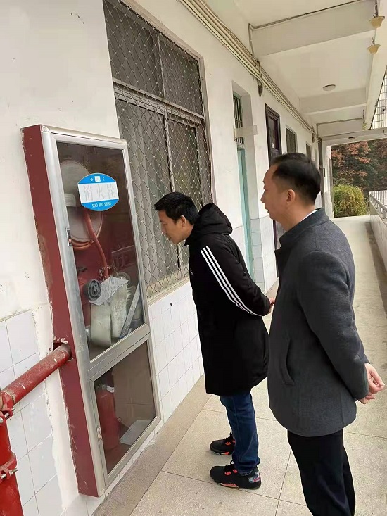 说明: C:\Users\Administrator\Desktop\永利yl23411集团开展冬季消防安全检查活动2021.12.17\永利yl23411集团开展冬季消防安全检查活动2021.12.17\4.jpg