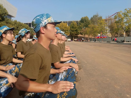 说明: C:\Users\Administrator\Desktop\永利yl23411集团2022级新生军训圆满结束2022.10.8\永利yl23411集团2022级新生军训圆满结束2022.10.8\3.jpg