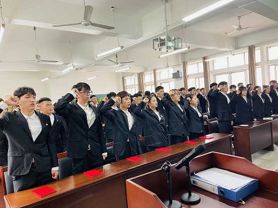 说明: C:\Users\Administrator\Desktop\永利yl23411集团召开第五次学生代表大会2021.10.21\永利yl23411集团召开第五次学生代表大会2021.10.21\3.jpg