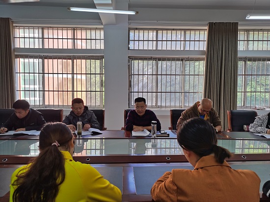 说明: C:\Users\Administrator\Desktop\永利yl23411集团召开10月份党委中心组专题学习会\永利yl23411集团召开10月份党委中心组专题学习会\IMG_20211012_083149.jpg