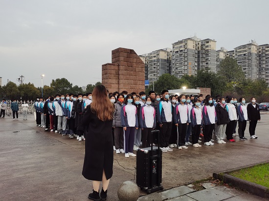 说明: C:\Users\Administrator\Desktop\永利yl23411集团举行升国旗仪式\永利yl23411集团举行升国旗仪式\f556a97397e7940efdd7e1d8e7bf45c.jpg