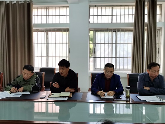 说明: C:\Users\Administrator\Desktop\永利yl23411集团党委中心组召开党的二十大精神学习交流会\永利yl23411集团党委中心组召开党的二十大精神学习交流会\IMG_20221025_083353.jpg