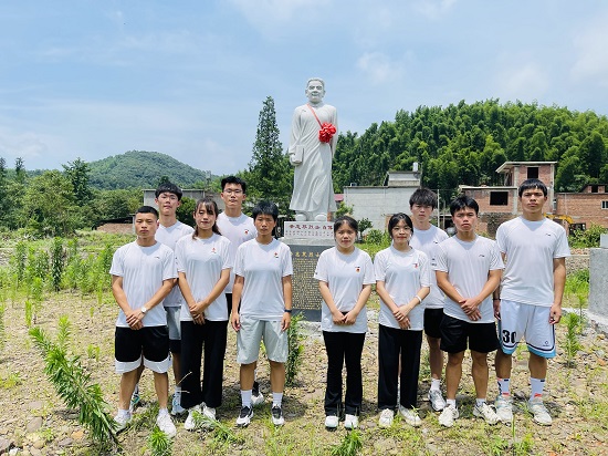 说明: C:\Users\Administrator\Desktop\永利yl23411集团2022年大学生暑期 “三下乡”社会实践活动（四）\4.JPG