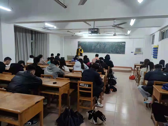 说明: C:\Users\Administrator\Desktop\永利yl23411集团开展共同抗疫主题班会2022.3.21\永利yl23411集团开展共同抗疫主题班会2022.3.21\2.jpg